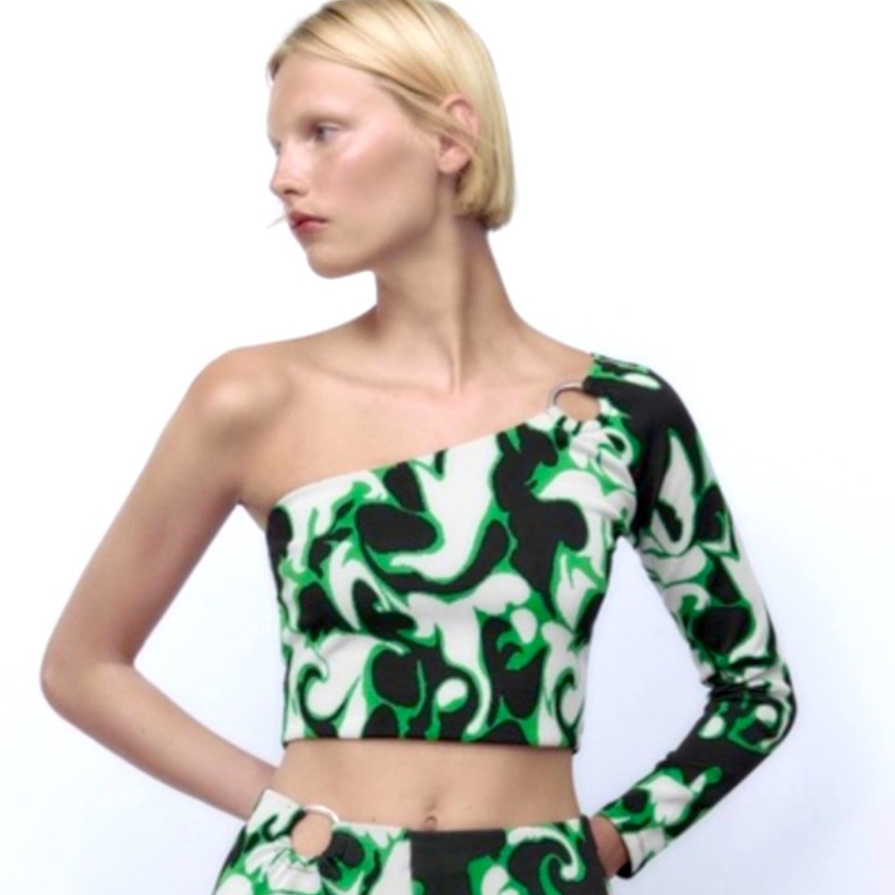 NWT Zara Jacquard Asymmetrical Top Size medium